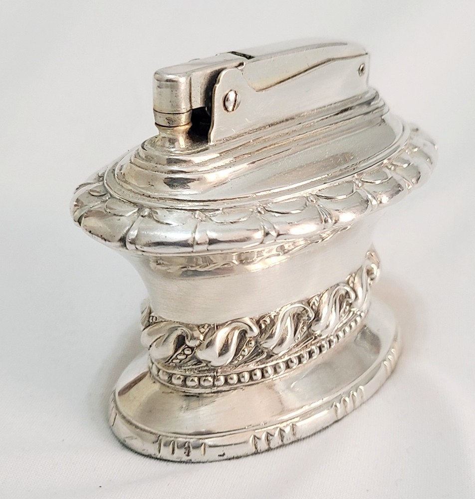 Vintage Silver Plate Ronson "WALDORF" Table Lighter Working Condition