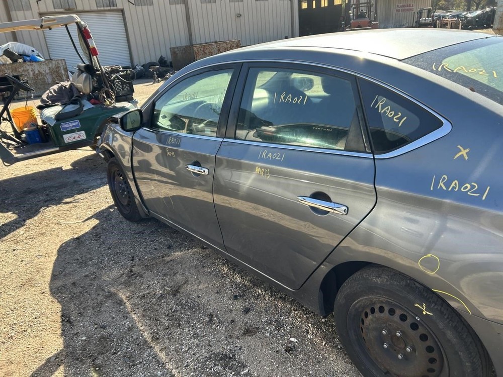 SENTRA 2017 High Mounted Stop Light 104782736