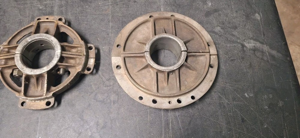 Offenhauser Offy engine Main Cages Midget 110 original