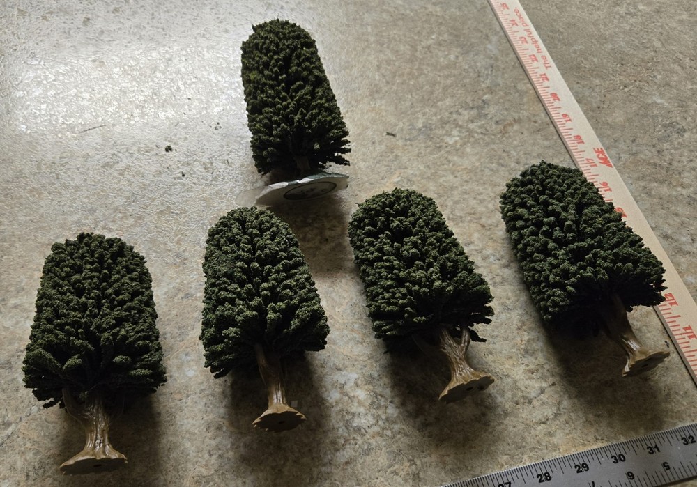 Gaming / Modeling Terrain - Trees (48)