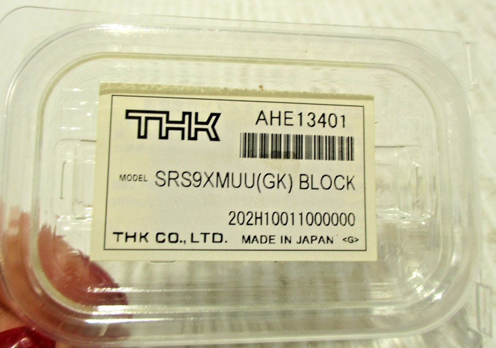 NEW THK SRS9XMUU(GK) LINEAR GUIDE