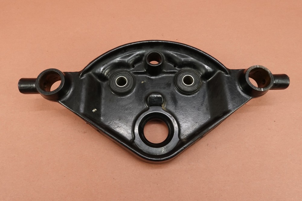 2000-2006 Harley Davidson FLHT Electra Glide UPPER TRIPLE TREE FORK CLAMP