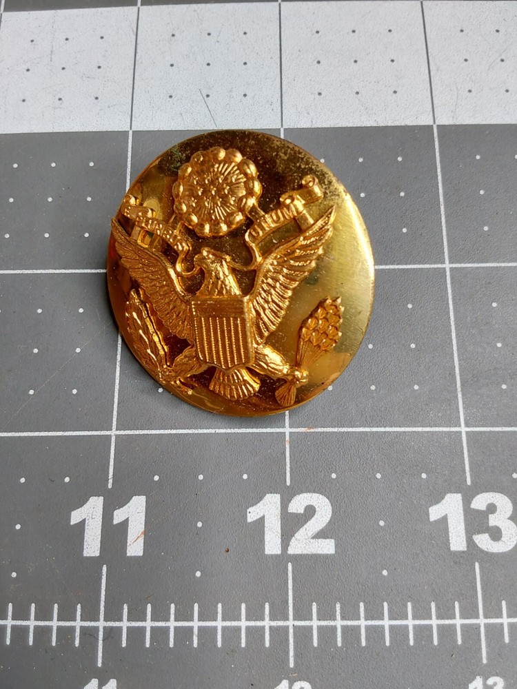 WWII US Army NCO Hat Badge