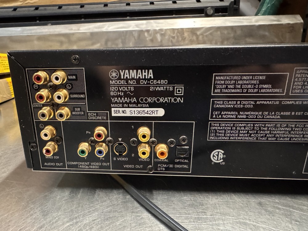 Yamaha DV-C6480 DVD Player