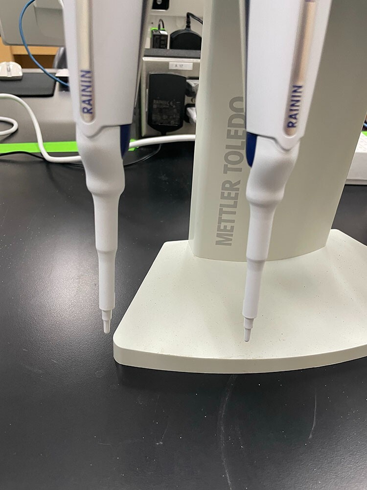 Rainin E4 XLS LTS Electronic Pipette Set with Smart Stand Low Range