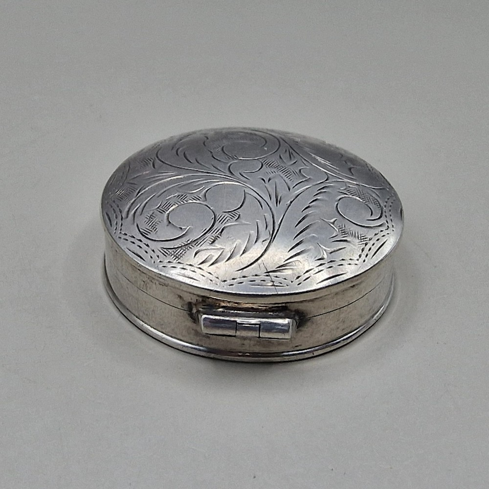 Superb Solid Silver Snuff/Pill Box by Mark Houghton Ltd London 1994