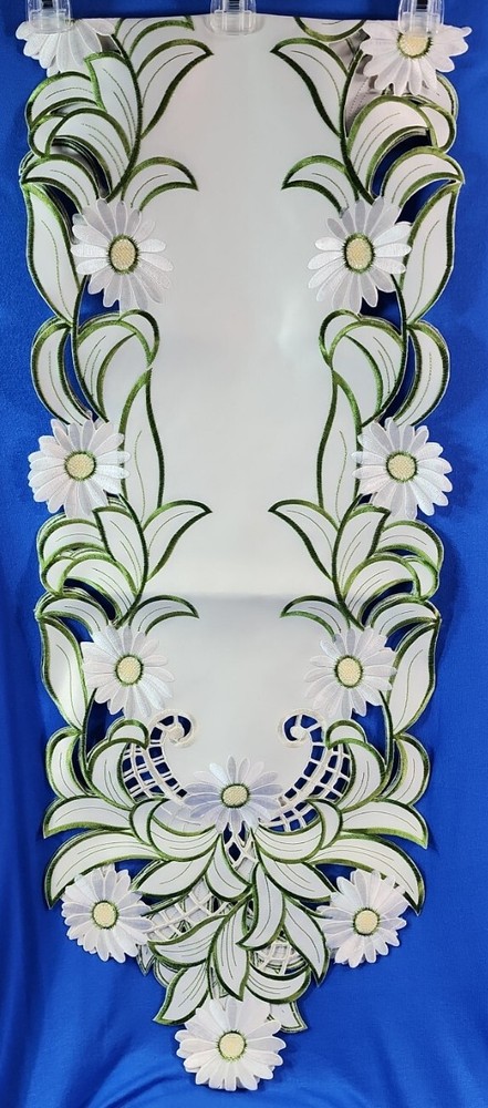 Runn White Daisy Ivory Table Linen Table Runner - New