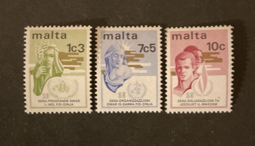 Malta Scott #472-4 never hinged
