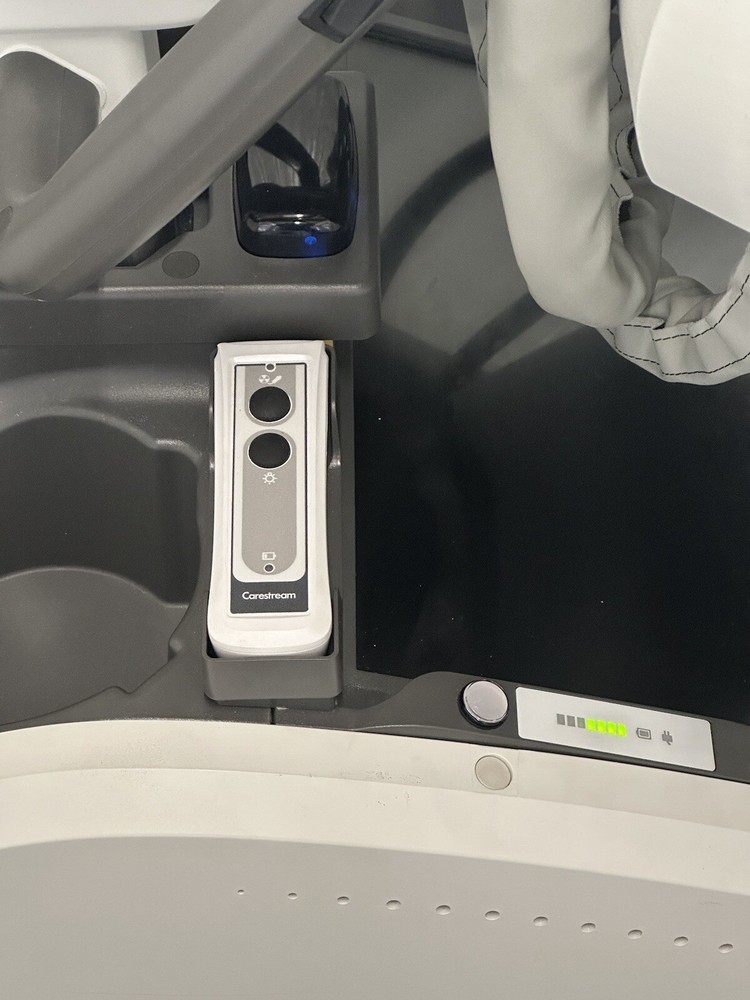 2014 Carestream Revolution Mobile Xray w/ 2018 DRX-Plus DR Panel