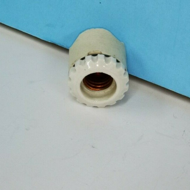 INTERMEDIATE 2-Piece Ring-Type PORCELAIN LAMPHOLDER Screw Term SOCKET 2625