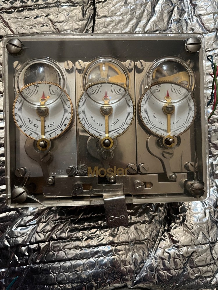 Mosler Safe Timer with key perfect working order