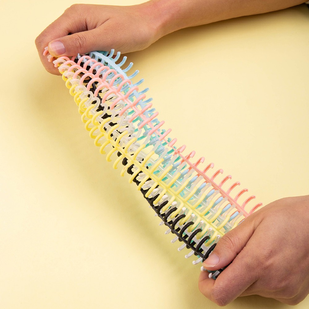 KW-trio 10pcs Plastic 30-Hole Loose Leaf Binders Binding Spines Combs RNKF