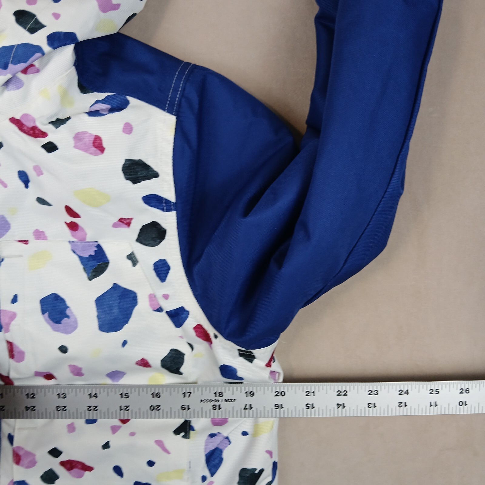 DSG Large Girls 3 In 1 Terrazo Print 20x25 NWT Hooded