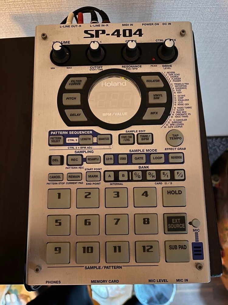 Roland SP-404 Portable Linear Wave Sampler Effect Pattern Sequencers AC Adapter