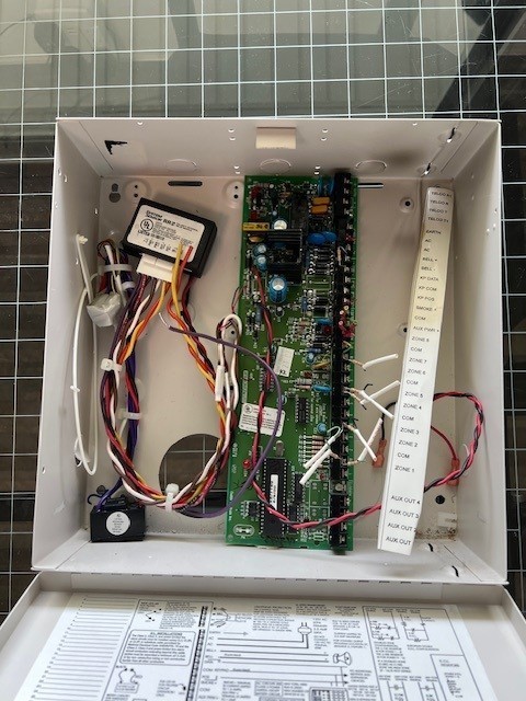 CADDX NETWORX NX-8 BOX and CARD