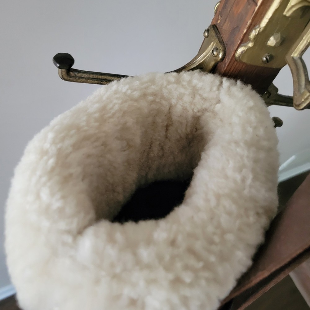 CUSTOM TRADITIONAL ARCHERY LEATHER BACK QUIVER