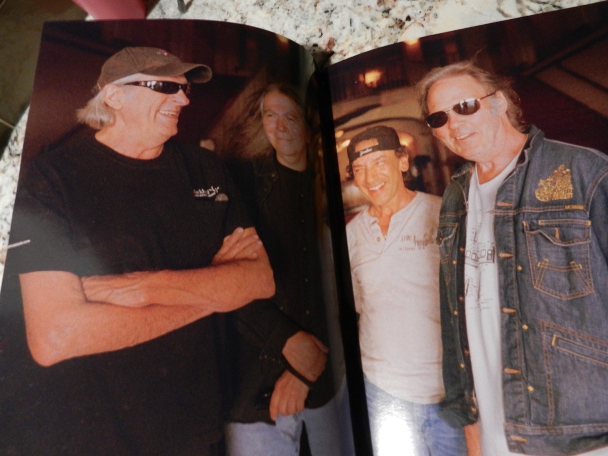 NEIL YOUNG 2007 Continental Tour Book / Chrome Dreams W/TICKET Shea's Buffalo NY