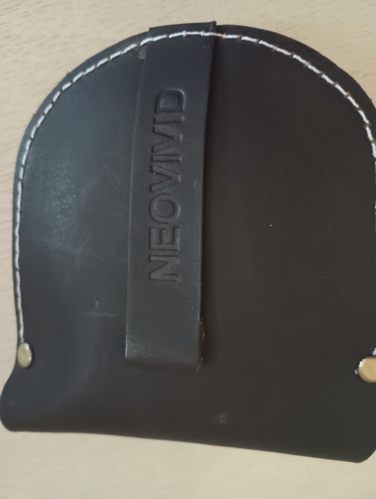 NEOVIVID Engraved Brass Compas With Leather Case