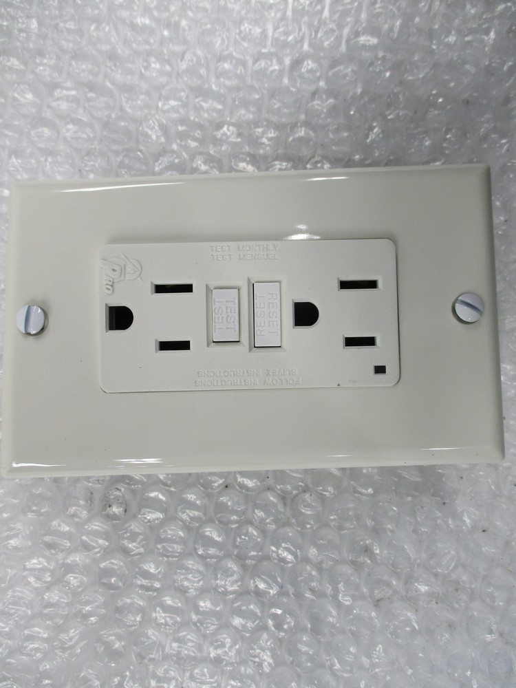 LEVITON 7599-W RECEPTACLE NSMP