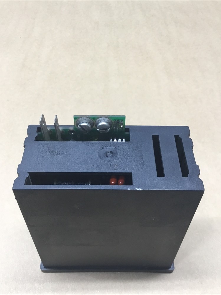 PRECISION DIGITAL TEMPERATURE CONTROLLER #719K109