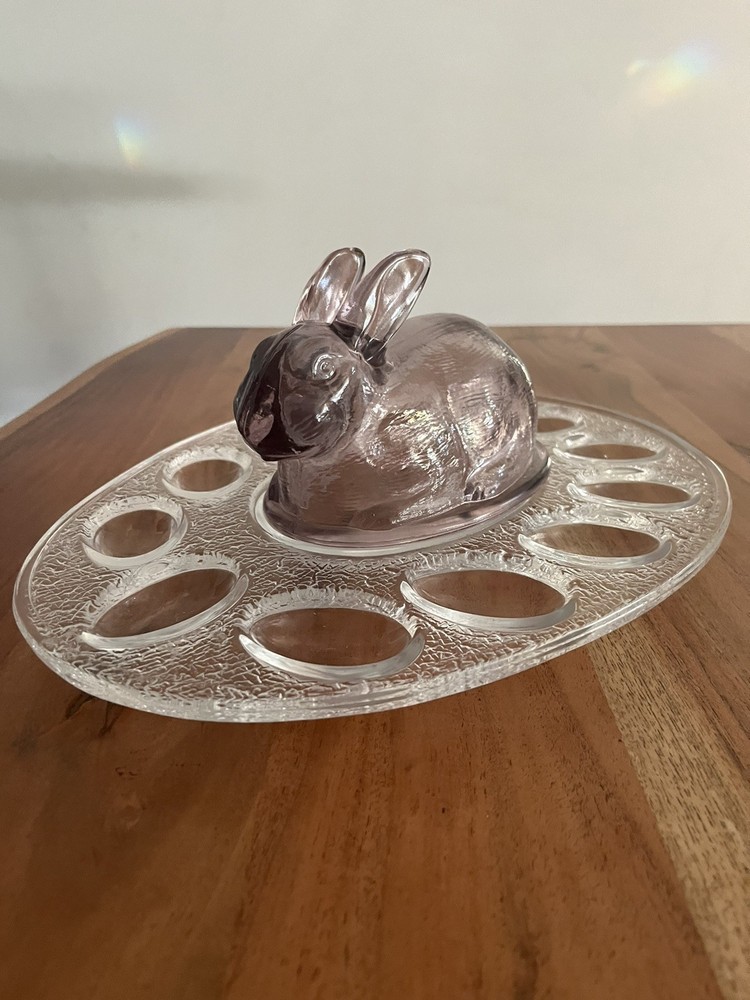 Vintage L E Smith Nested Bunny Deviled Egg Serving Plate Purple