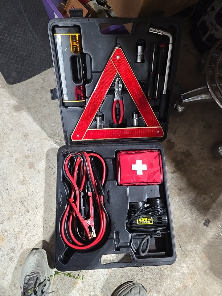 BROOKSTONE ~Roadside  Auto Emergency Tool Set, Cables, 250psi, Triangle, Lantern