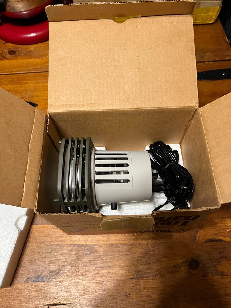 Ambico video light model V-0100 pristine condition