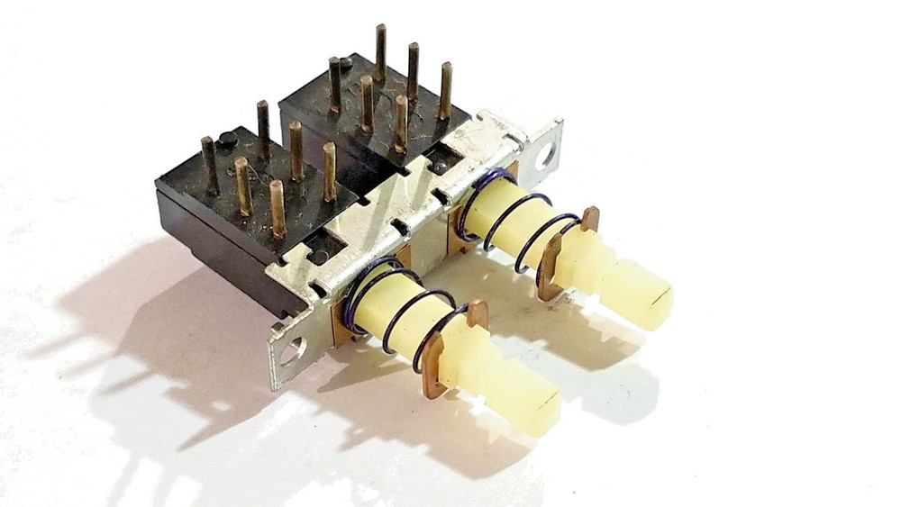 Racal Dana 600683 Push Button Assembly