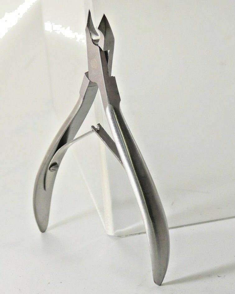 Luxe Precision Laser Sharped Cuticle Nipper for Salon Angled Tip for Precise Cut