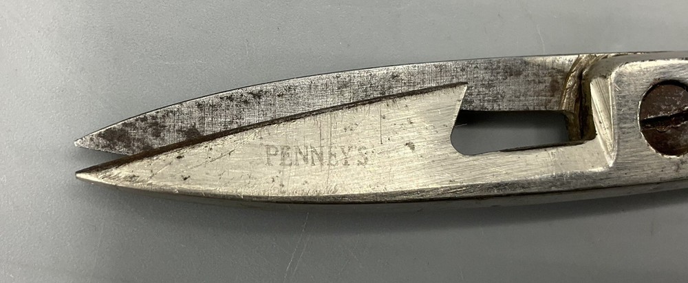 Vintage Penny’s Button Hole Scissors Adjustable 5” Long
