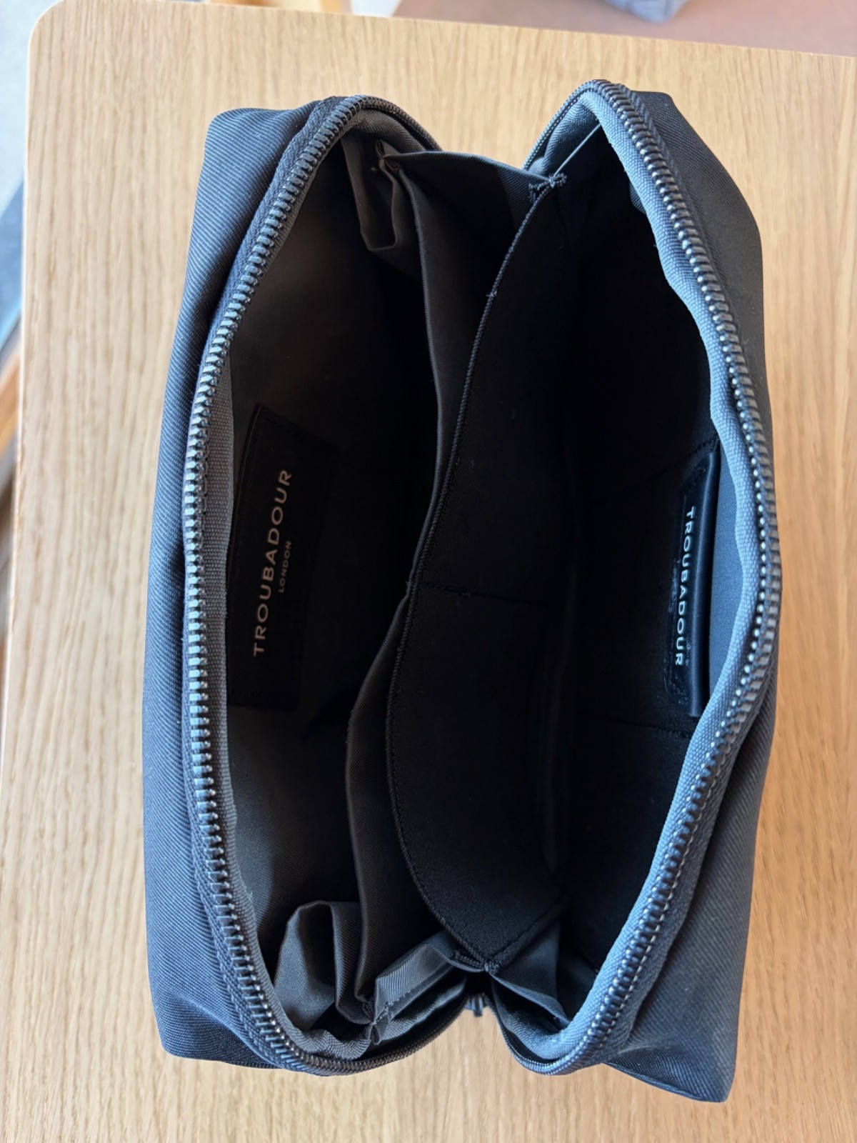 Troubadour Caboodle Case 2.0 Great for Cables, Adaptors, Plugs, or as a Wash Bag