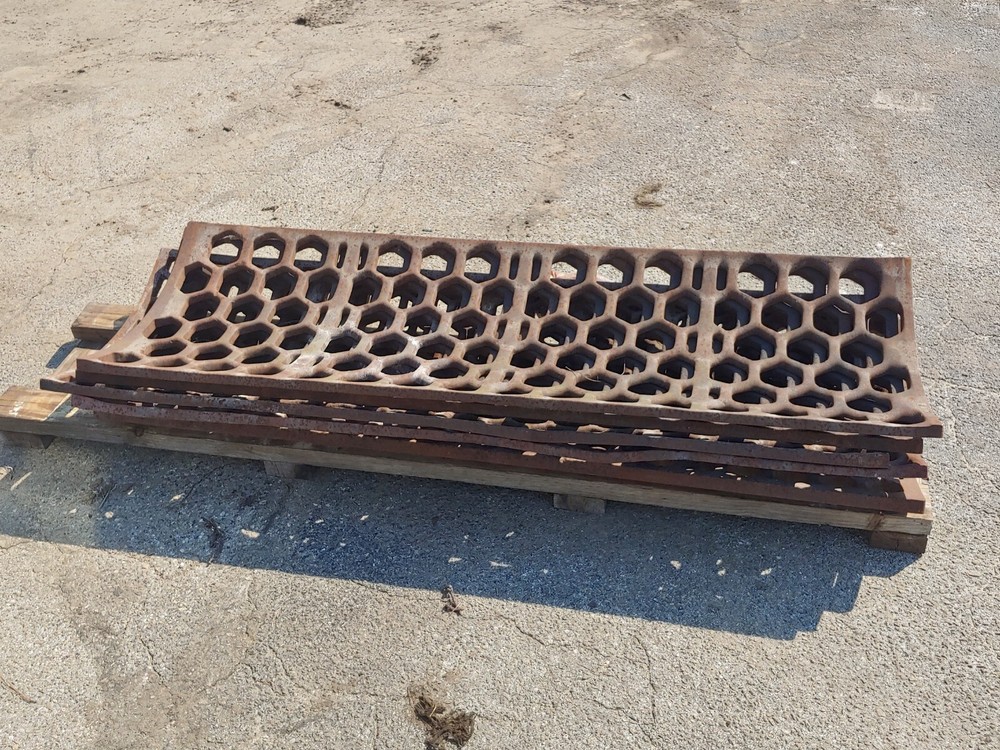 Grinder Screens 3.25" Hex ( 5pc - 63 " long )