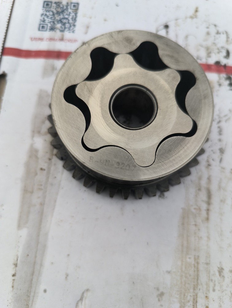 Caterpillar Marine 3208 Oil Pump