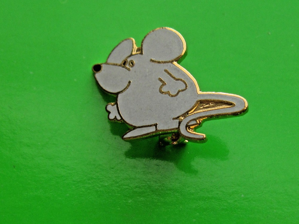 Smiling Comical MOUSE - pin , brooch GIFT BOXED