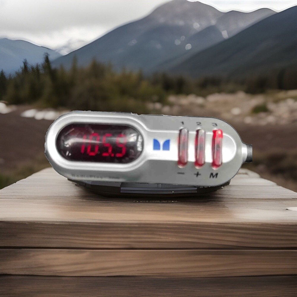 Monster &Mobile Portable Audio Radio Play 300 Wireless Car Stereo FM Transmitter