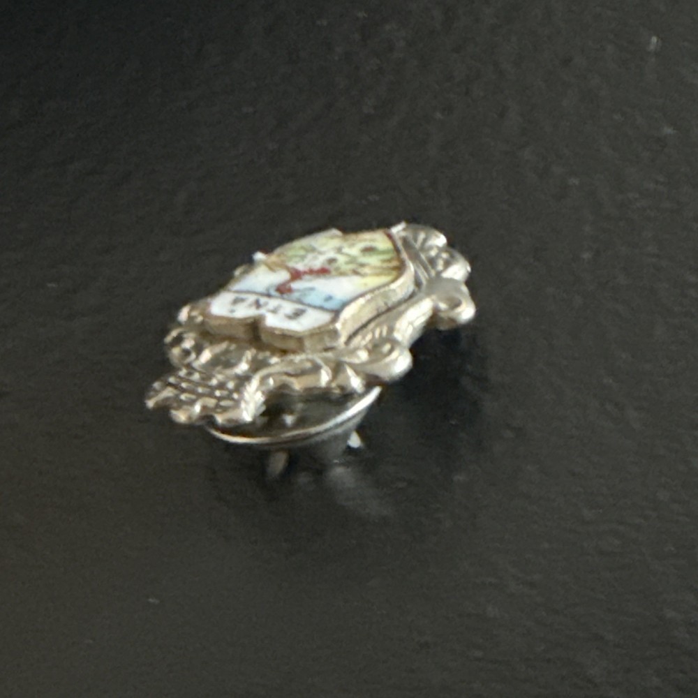Vintage Pin Italy
