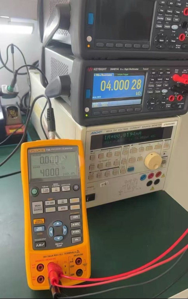 Fluke 726 Precision Multifunction Process Calibrator
