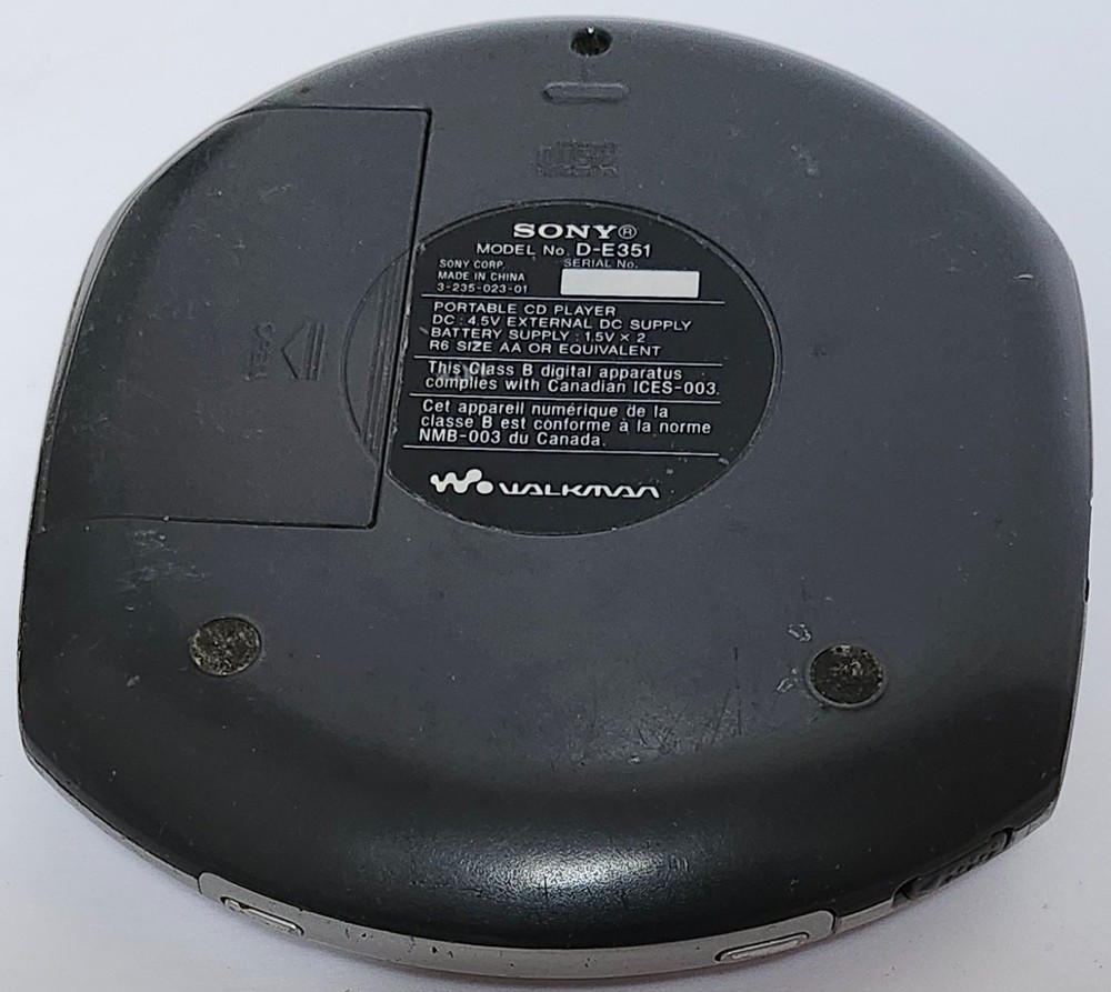 Sony Walkman D-E351 Max Personal Portable CD Player Silver Tested Working