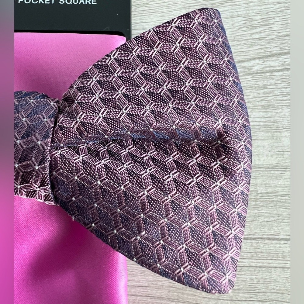 Alfani Men's Pink Bow Tie & Solid Pocket Square Set