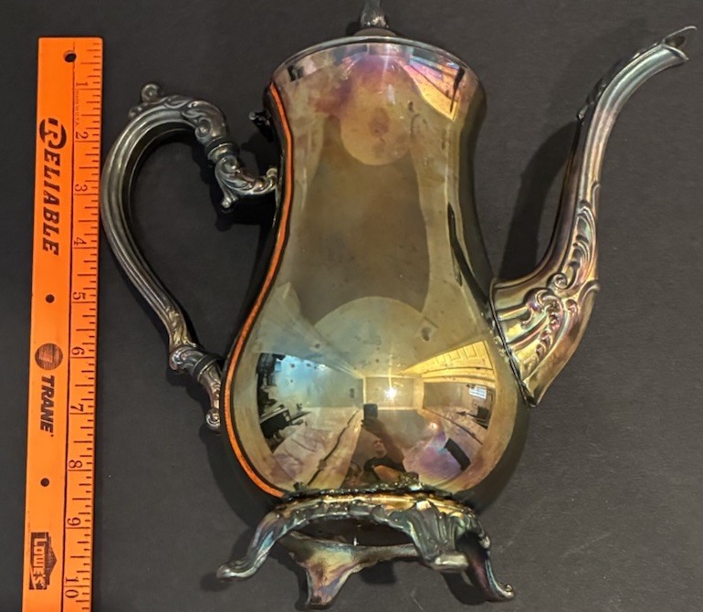 Vintage Oneida Footed Silver Plated Tea Pot/Coffee Pot 11”