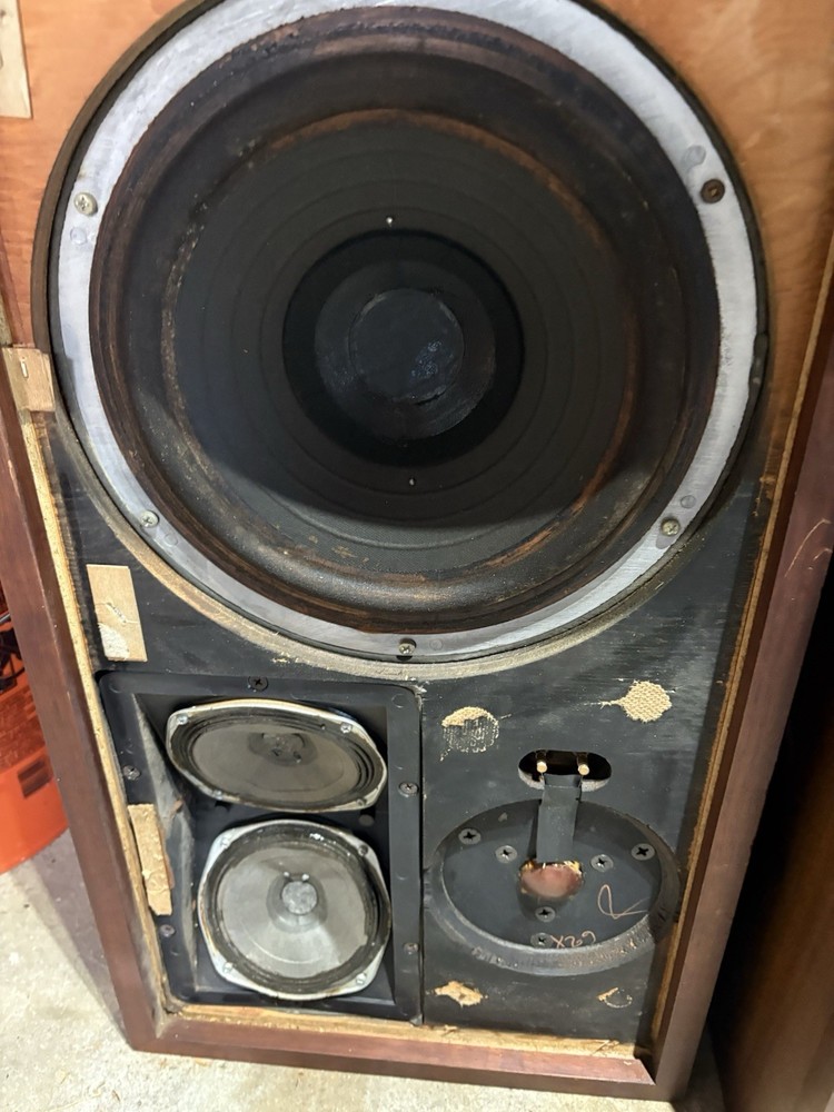 TECHICS graphic equalizer model number SH 8066