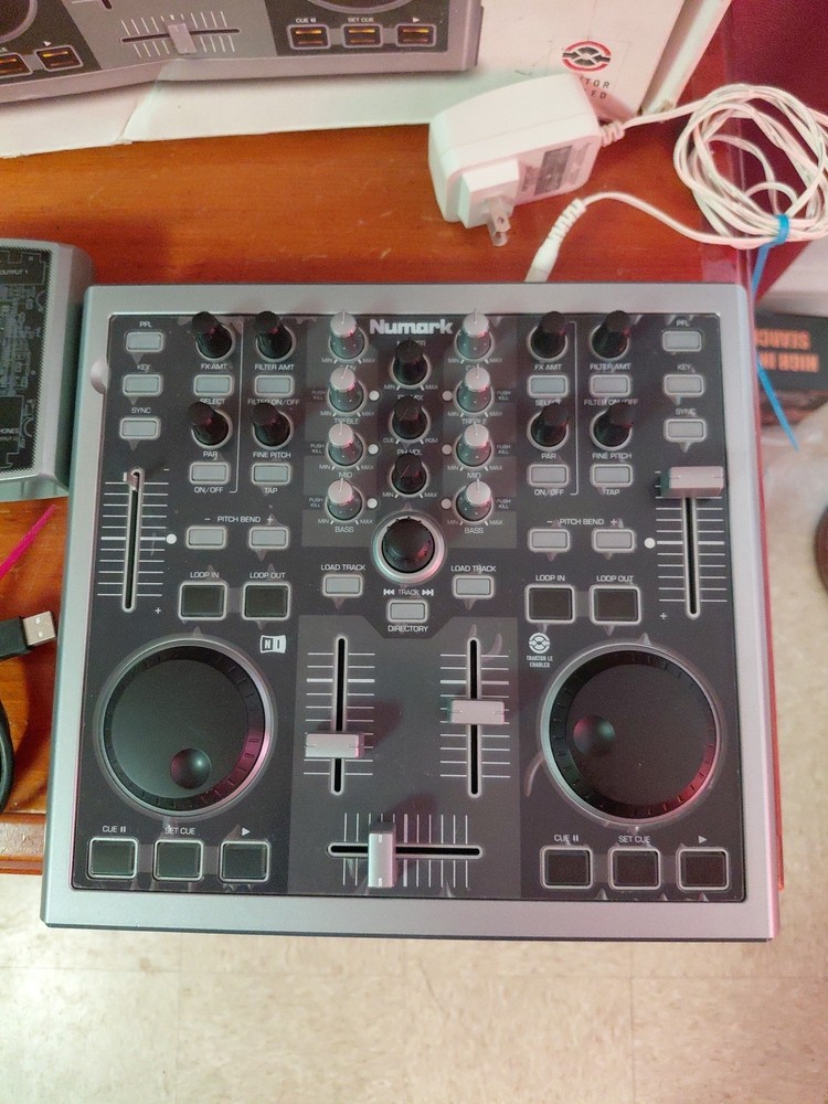 Numark Total Control Dj Controller