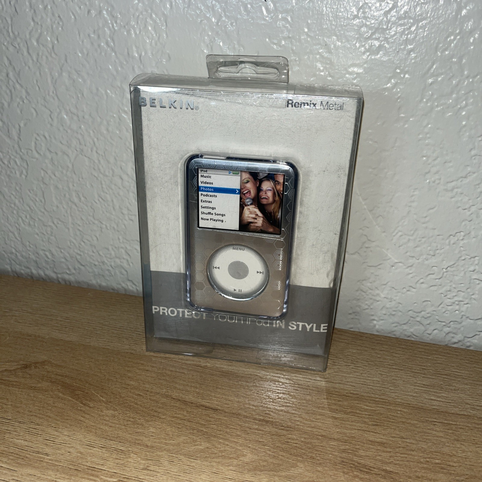 Belkin Case remix plastic ￼￼f8z234slv iPods classic 80 GB to 160 GB case ￼