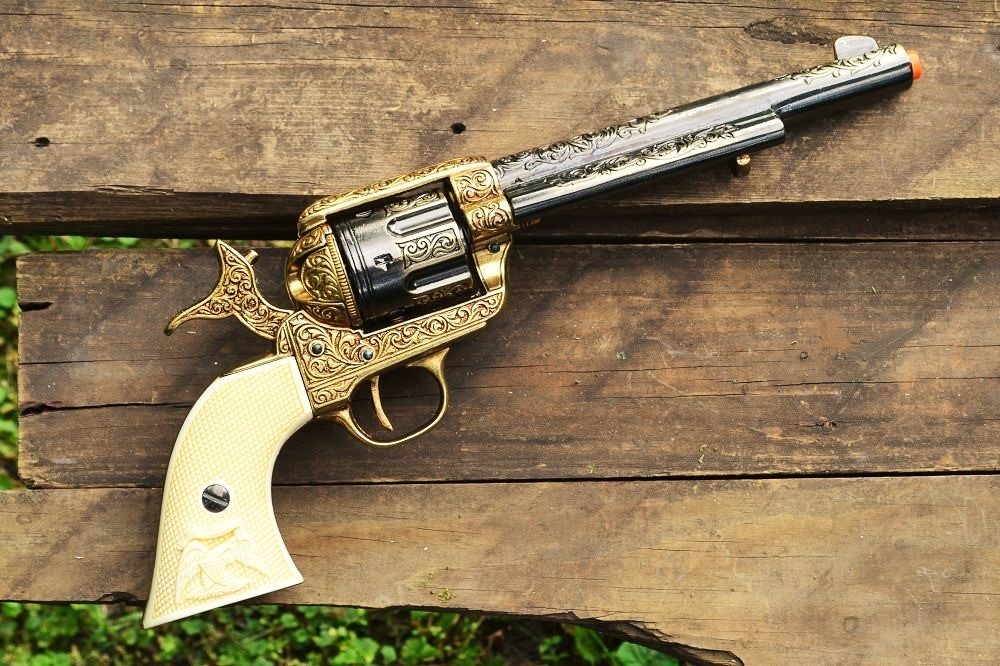 Colt Cavalry M1873 Single Action Army Peacemaker Revolver - 1873 - Denix Replica