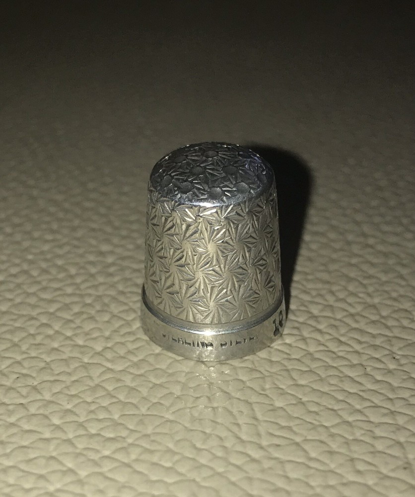 ANTIQUE SOLID SILVER SIZE 10 THIMBLE - 1.8g