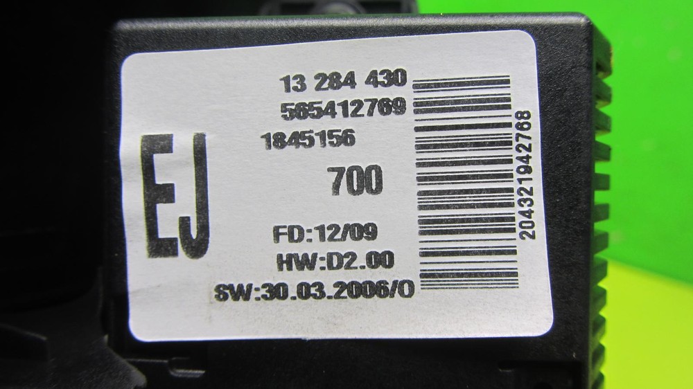 VAUXHALL CORSA Clock Dash display unit Mk4 (D) 06-14 13284430 EJ