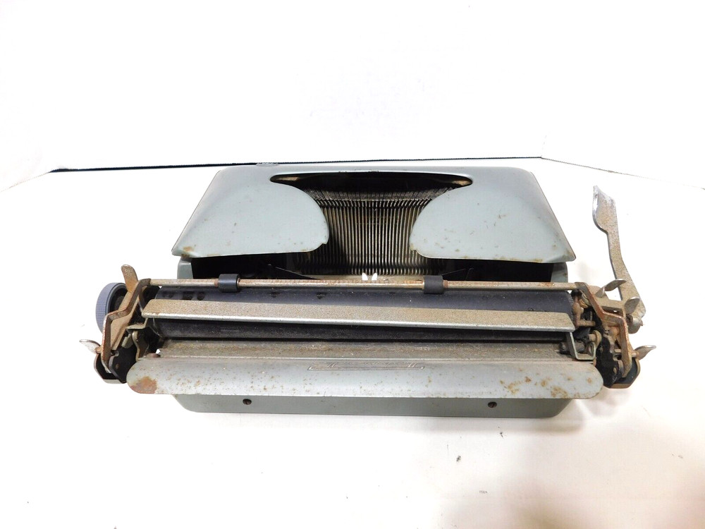 1956 Torpedo 20 Typewriter Serial #898475