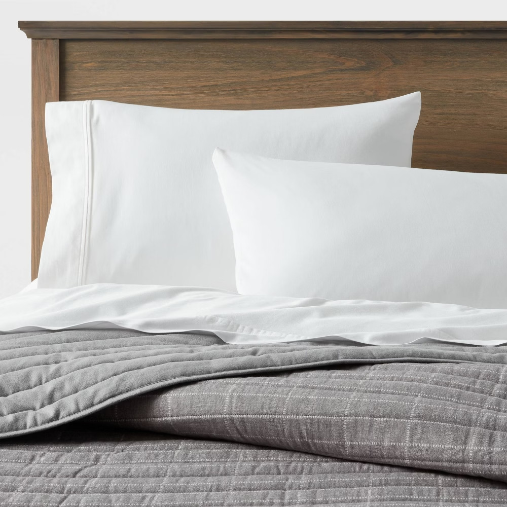 King Flannel Windowpane Quilt Charcoal Gray - Threshold