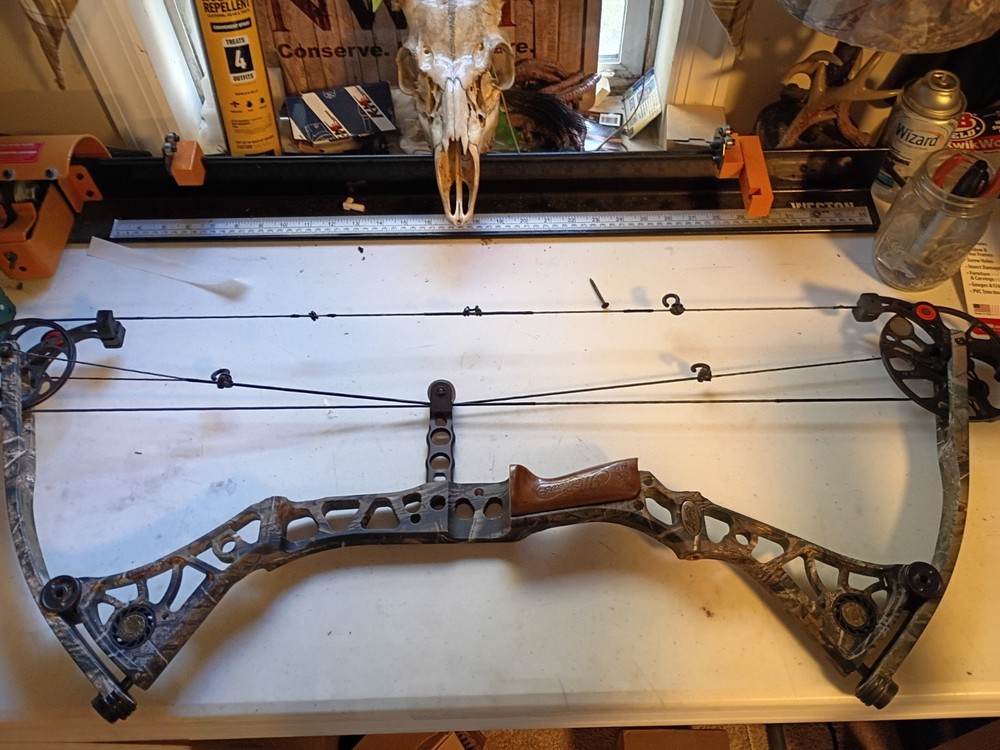 Mathews Drenalin Compound Bow 28" Draw 70lb