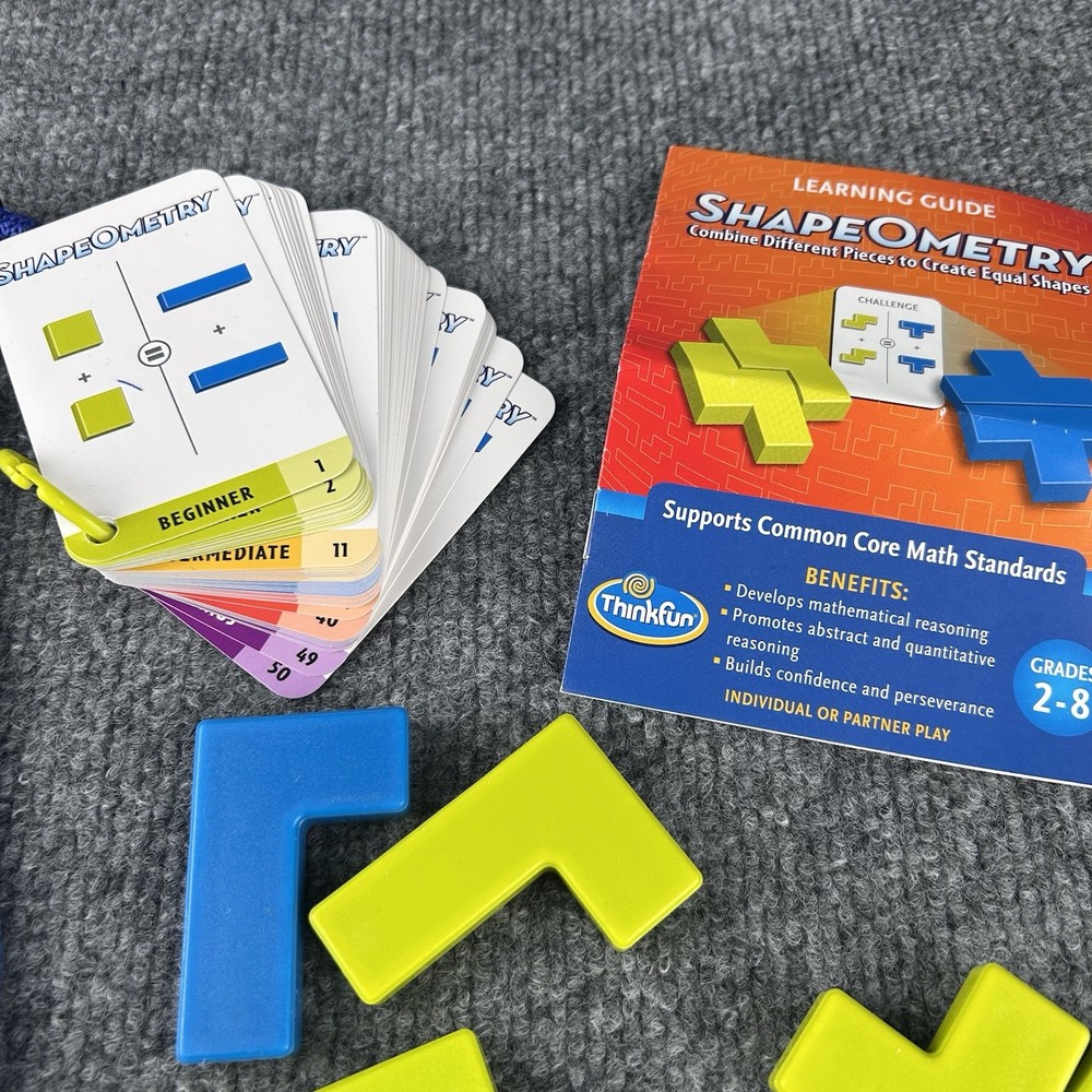 ThinkFun Shapeometry Puzzle Game Math Abstract Reasoning Complete Cards Full Set